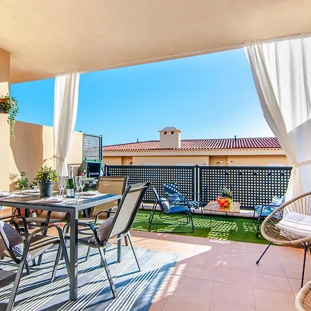 Ferienhaus Luxury Townhouse With Panoramic Sea View