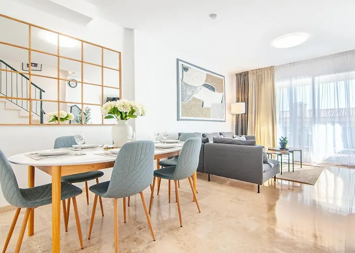 Luxury Townhouse With Panoramic Sea View 別荘